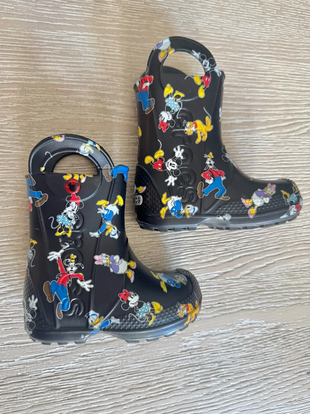 Crocs Kids Disney & friends Rain Boots, 8